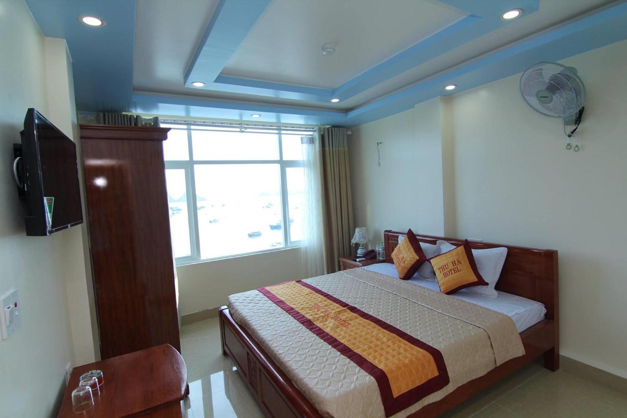 Thu Ha Sea View Hotel Dong Khe Sau Exteriör bild