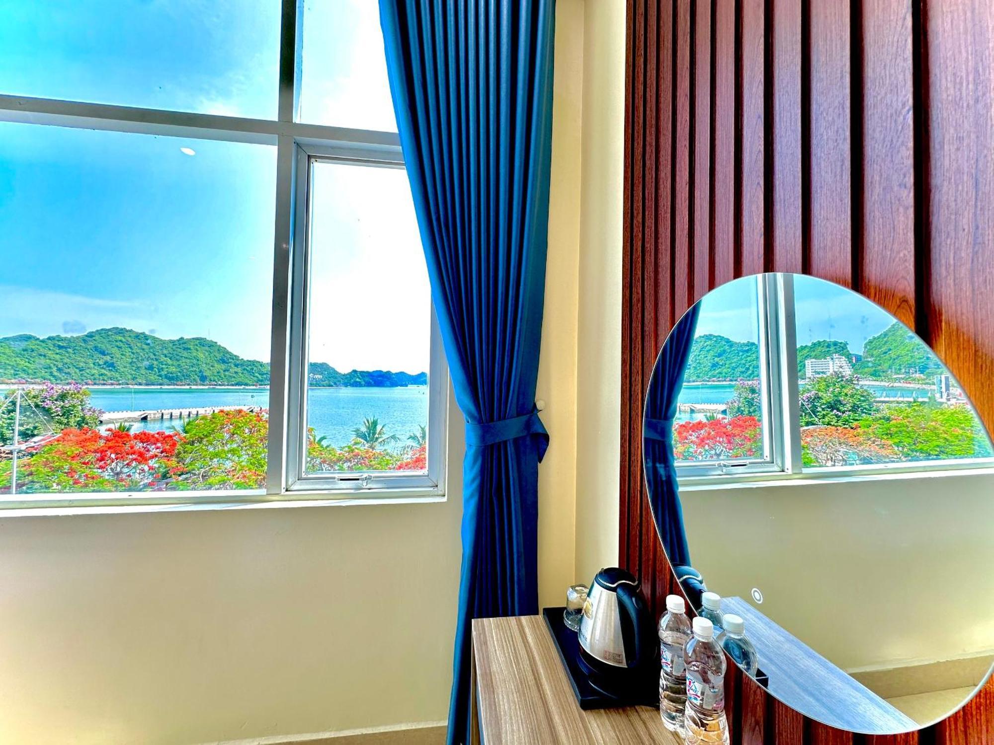 Thu Ha Sea View Hotel Dong Khe Sau Exteriör bild