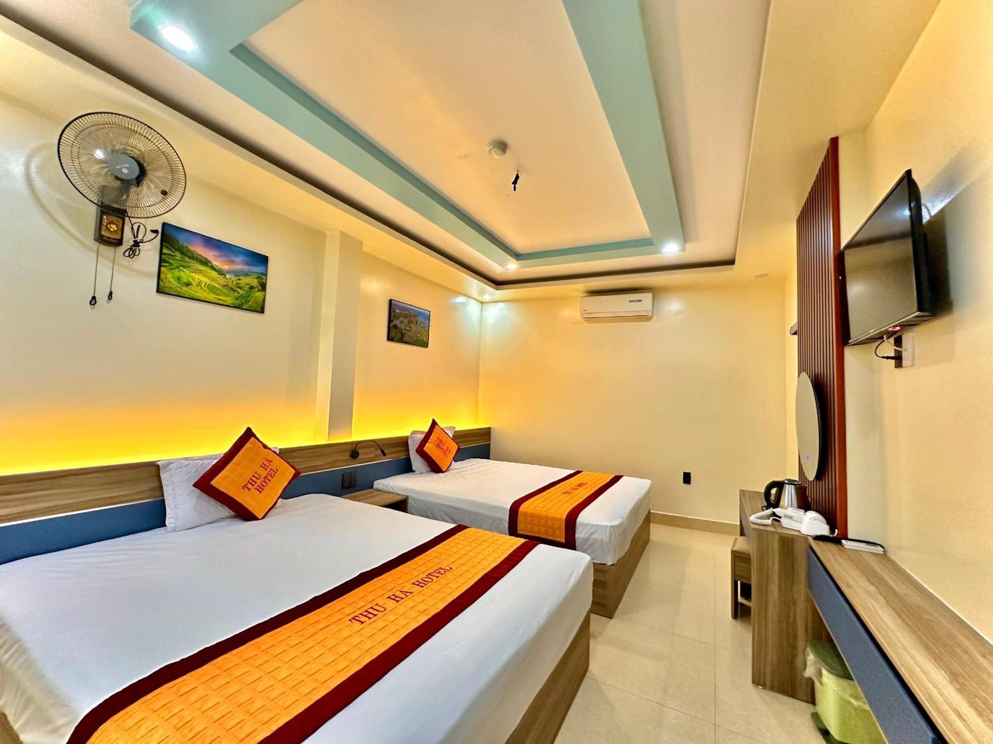 Thu Ha Sea View Hotel Dong Khe Sau Exteriör bild