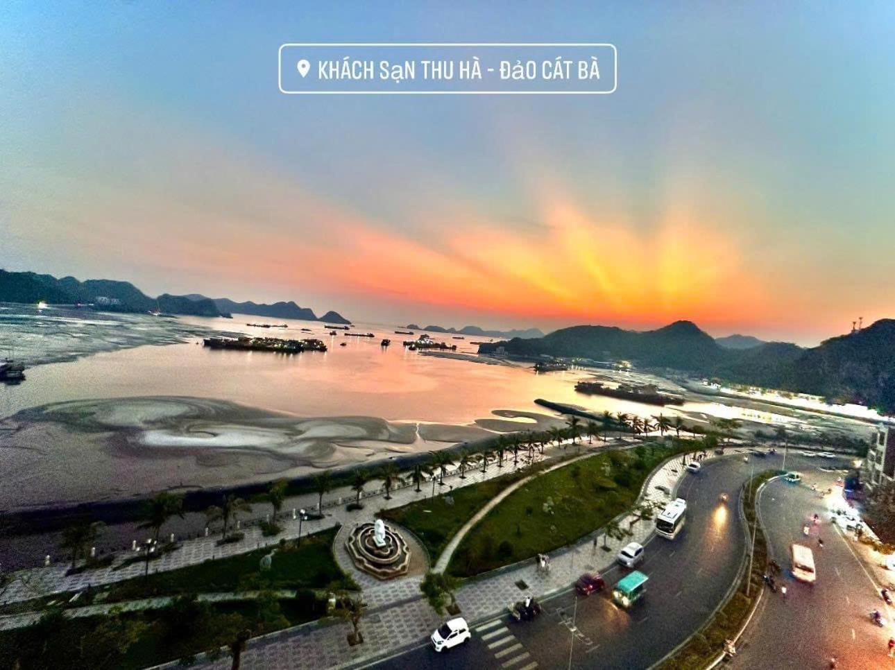Thu Ha Sea View Hotel Dong Khe Sau Exteriör bild