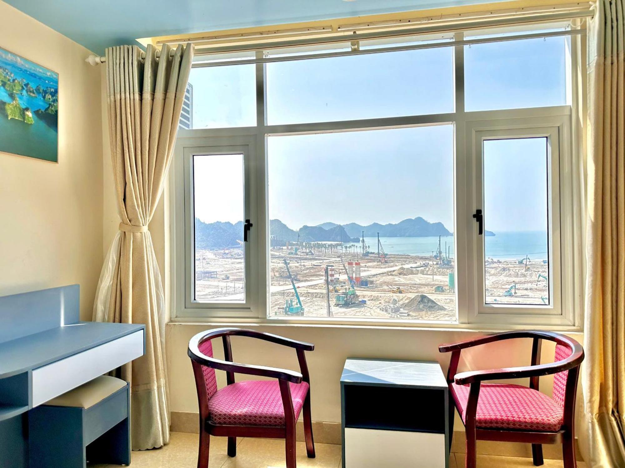 Thu Ha Sea View Hotel Dong Khe Sau Exteriör bild